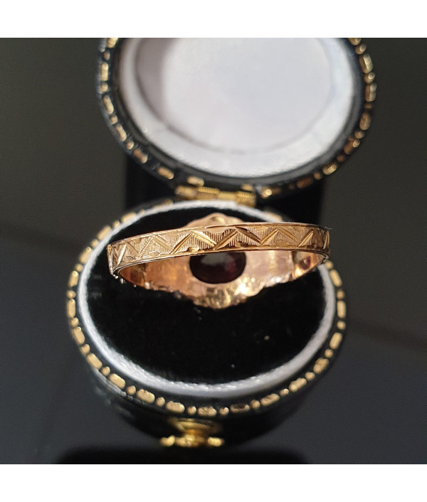 Crimson Heart: Victorian Garnet and Pearl Ring in 15K Yellow Gold