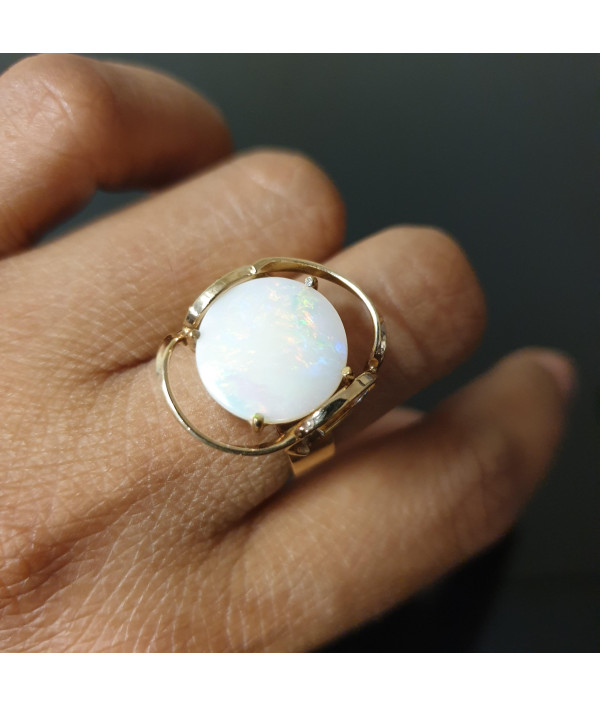 Andamooka Joy: Vintage Solid Opal Ring in 9K YG