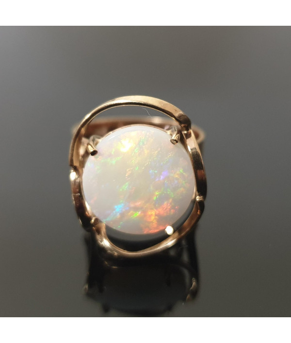 Andamooka Joy: Vintage Solid Opal Ring i...