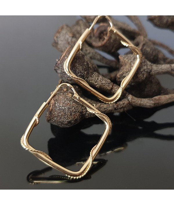 Golden Vines: Vintage Square Hoop Earrings 9K Yellow Gold Golden Vines: Vintage Square Hoop Earrings 9K Yellow Gold