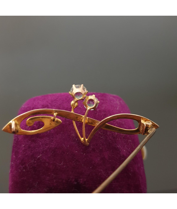 Sold! Topaz Melody: Art Nouveau Brooch in 9K Yellow Gold Sold! Topaz Melody: Art Nouveau Brooch in 9K Yellow Gold