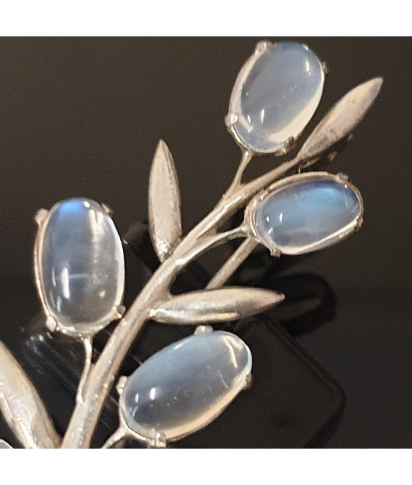 Silver Moon: Vintage Sterling Silver Moonstone Brooch Silver Moon: Vintage Sterling Silver Moonstone Brooch