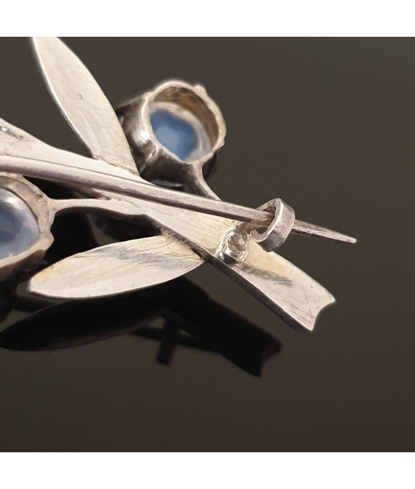 Silver Moon: Vintage Sterling Silver Moonstone Brooch Silver Moon: Vintage Sterling Silver Moonstone Brooch