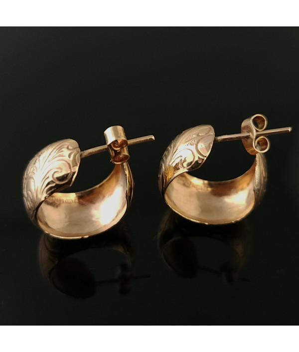 1970's Half Hoop 9 karat Gold Earrings with Engraved Detail 1970's Half Hoop 9 karat Gold Earrings with Engraved Detail