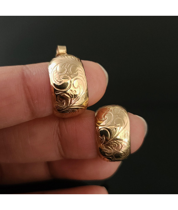 1970's Half Hoop 9 karat Gold Earrings with Engraved Detail 1970's Half Hoop 9 karat Gold Earrings with Engraved Detail