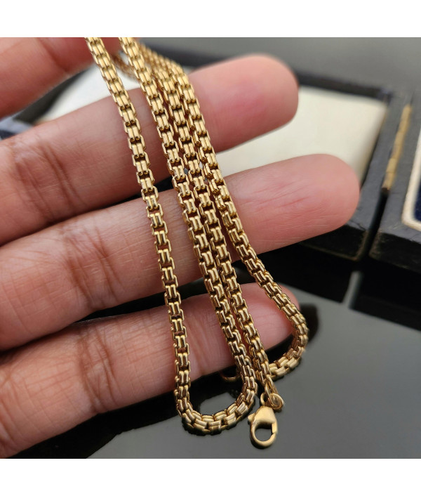 Double-faceted Trace Link Neck Chain in 9k Yellow Gold Double-faceted Trace Link Neck Chain in 9k Yellow Gold