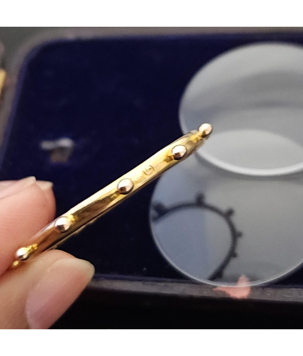 Double-sided Dome Glass Photo locket in 9K Yellow Gold Double-sided Dome Glass Photo locket in 9K Yellow Gold
