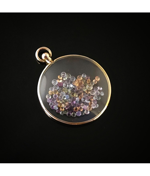 Edwardian Double-sided Dome Glass Photo locket in 9k Yellow Gold Edwardian Double-sided Dome Glass Photo locket in 9k Yellow Gold