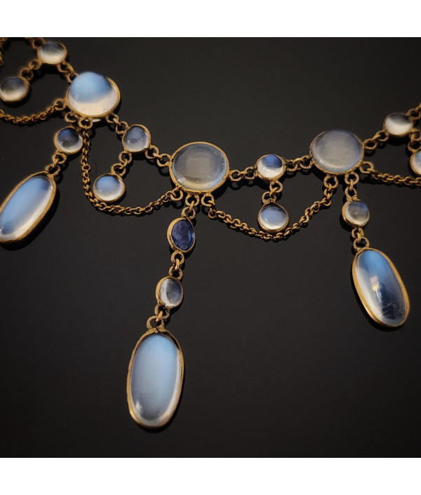 Edwardian Moonstone Festoon Necklace in 9K Yellow Gold Edwardian Moonstone Festoon Necklace in 9K Yellow Gold