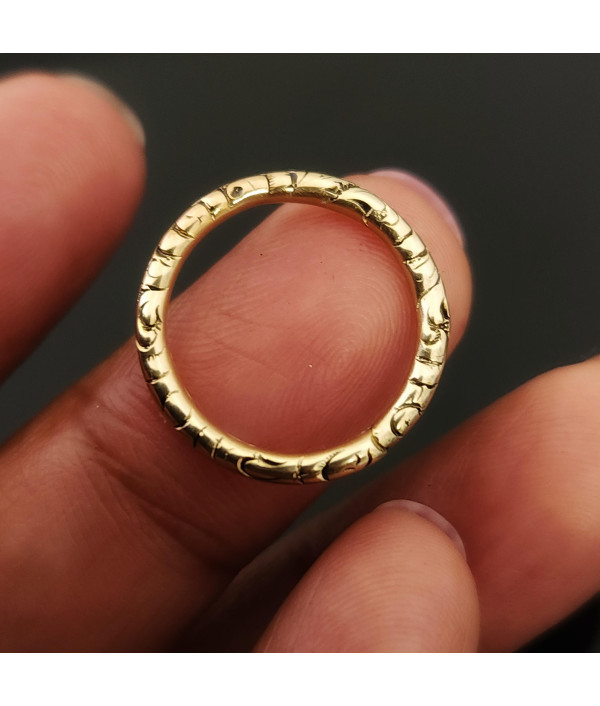 Small Victorian Split Ring in 15k Gold Small Victorian Split Ring in 15k Gold