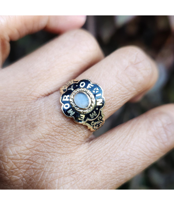 In Memory Of Victorian Mourning Ring in 18K Gold In Memory Of Victorian Mourning Ring in 18K Gold