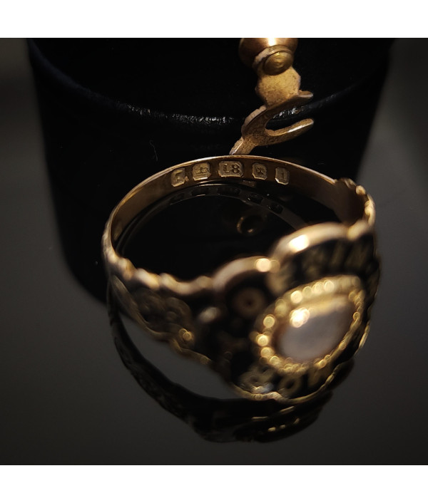 In Memory Of Victorian Mourning Ring in 18K Gold In Memory Of Victorian Mourning Ring in 18K Gold