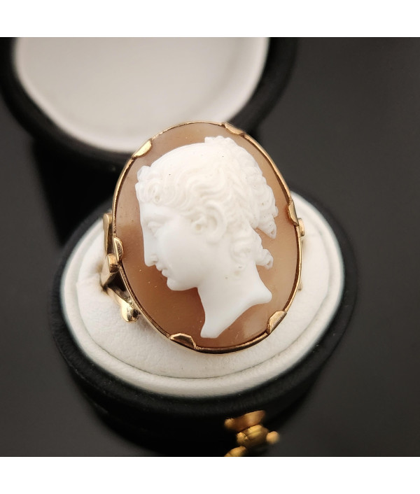 Victorian High Relief Shell Cameo Ring i...