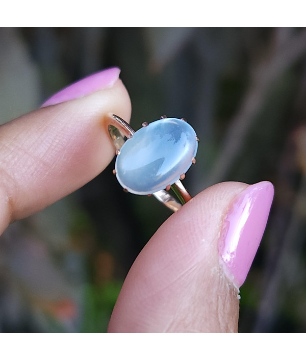 Vintage Moonstone Ring in 9ct Yellow Gold Vintage Moonstone Ring in 9ct Yellow Gold