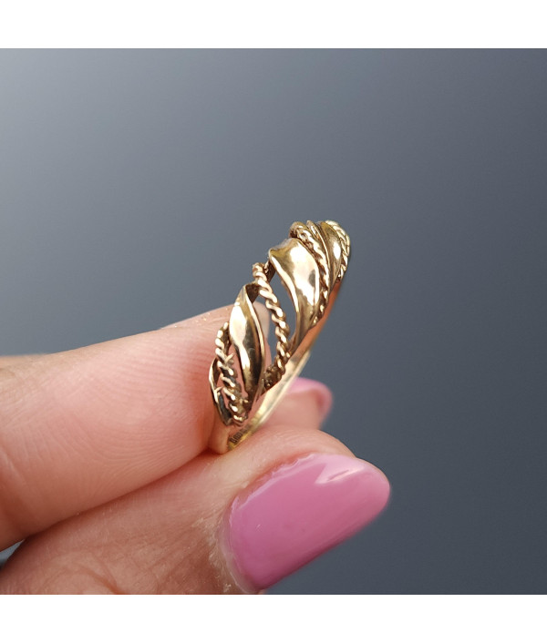 A Classic Domed Croissant Ring with Rope Twist Detail in 9k Yellow Gold