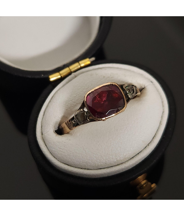 Georgian Foil-backed Flat Cut Garnet Ring in 12K Gold Georgian Foil-backed Flat Cut Garnet Ring in 12K Gold