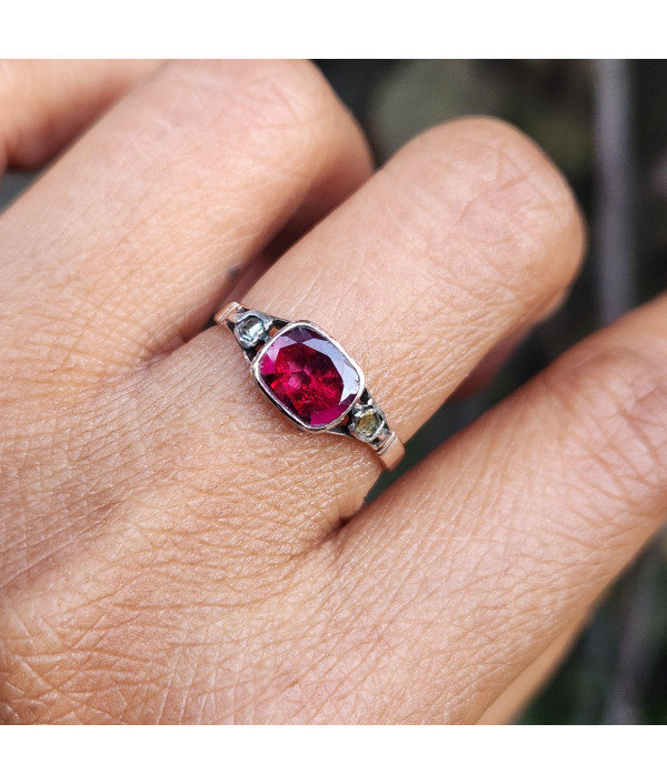 Georgian Foil-backed Flat Cut Garnet Ring in 12K Gold Georgian Foil-backed Flat Cut Garnet Ring in 12K Gold