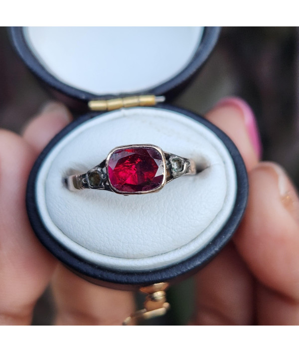 Georgian Foil-backed Flat Cut Garnet Ring in 12K Gold Georgian Foil-backed Flat Cut Garnet Ring in 12K Gold