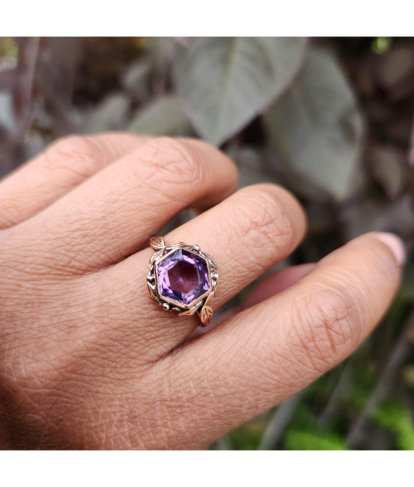Arts and Crafts Amethyst Ring in 9K Rose Gold Arts and Crafts Amethyst Ring in 9K Rose Gold