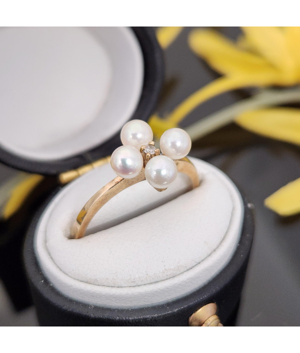 Cultured Pearl and Diamond Ring in 9K Yellow Gold