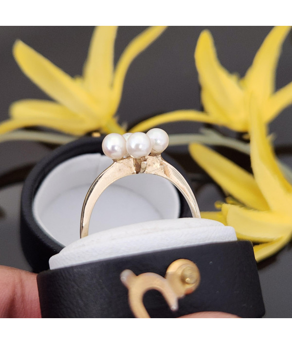 Cultured Pearl and Diamond Ring in 9K Yellow Gold