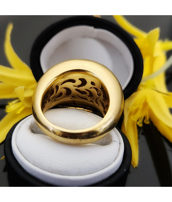 Diamond Bombé Ring in 18K Yellow Gold Diamond Bombé Ring in 18K Yellow Gold