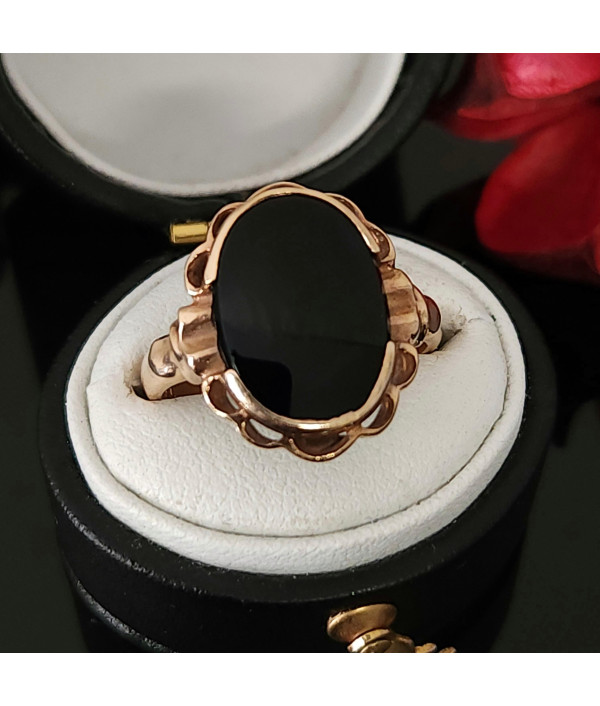 Vintage Onyx Ring in 9k Rose Gold
