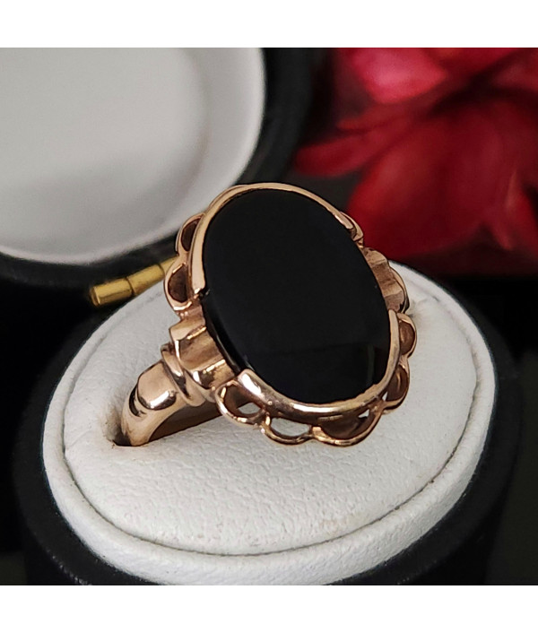 Vintage Onyx Ring in 9k Rose Gold