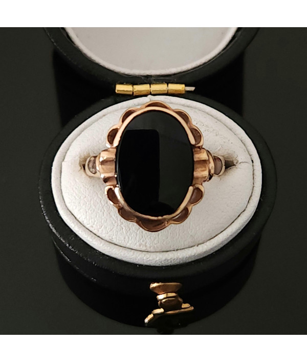 Vintage Onyx Ring in 9k Rose Gold