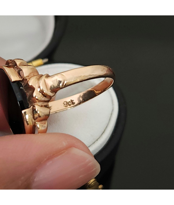 Vintage Onyx Ring in 9k Rose Gold