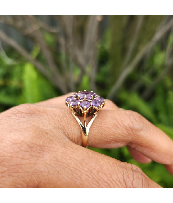 1970s Amethyst Cocktail Ring in 9k Yellow Gold 1970s Amethyst Cocktail Ring in 9k Yellow Gold