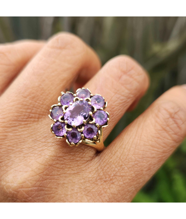 1970s Amethyst Cocktail Ring in 9k Yellow Gold 1970s Amethyst Cocktail Ring in 9k Yellow Gold