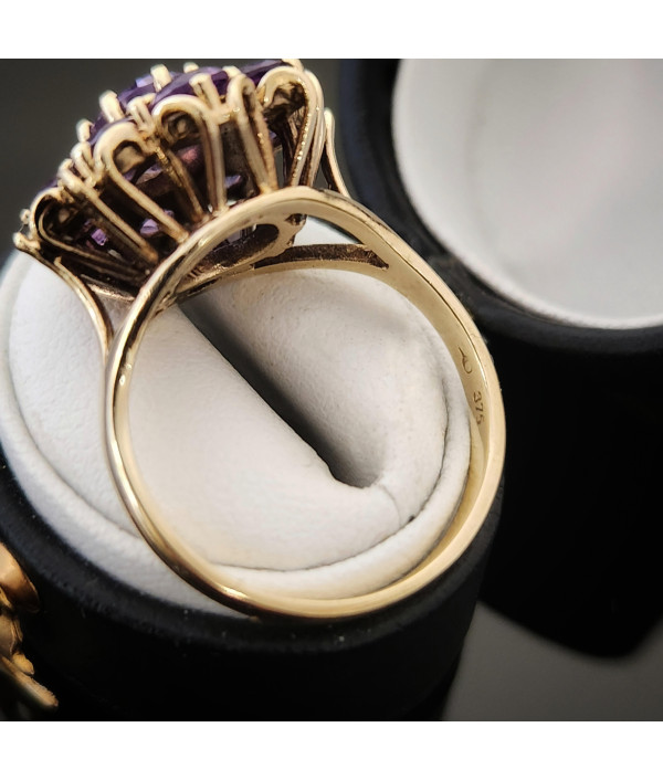 1970s Amethyst Cocktail Ring in 9k Yellow Gold 1970s Amethyst Cocktail Ring in 9k Yellow Gold