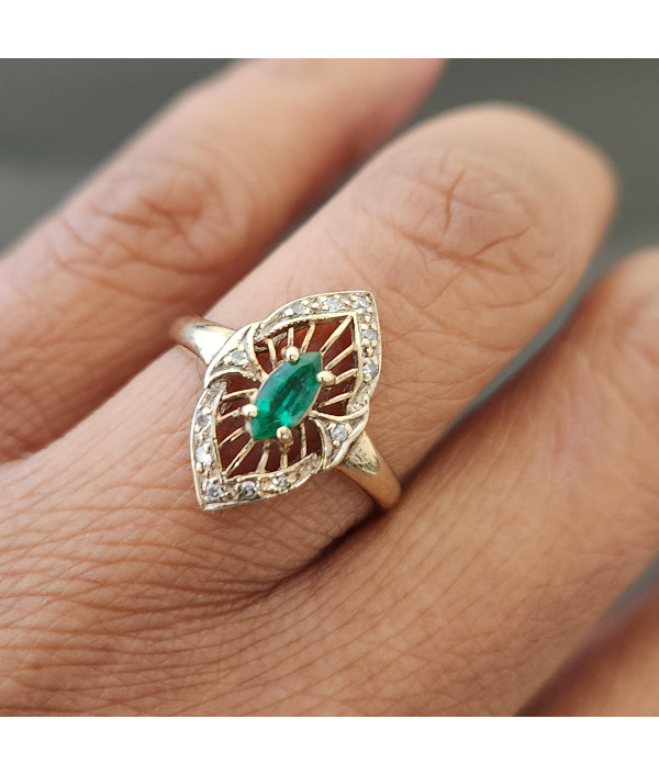 Emerald And Diamond Ring in 9K Yellow Gold Emerald And Diamond Ring in 9K Yellow Gold