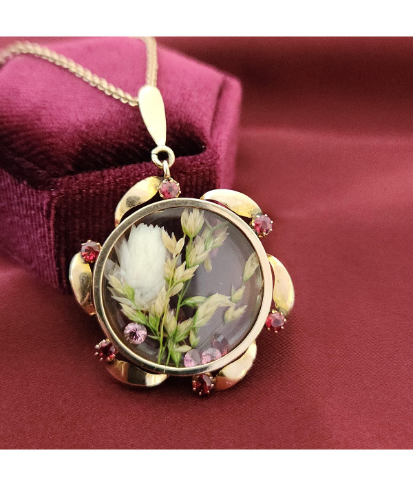 Antique Double Sided Photo Locket in 9ct gold Antique Double Sided Photo Locket in 9ct gold
