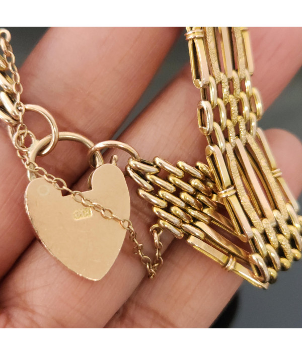 Edwardian Day and Night Gate Link Bracelet with Heart Padlock in 9K Rose Gold Edwardian Day and Night Gate Link Bracelet with Heart Padlock in 9K Rose Gold