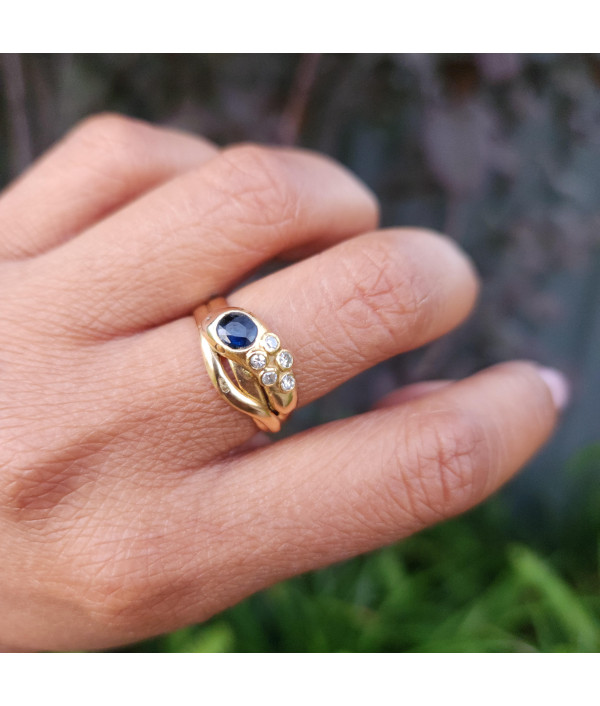 Sapphire and Diamond Serpent Ring in 18k Yellow Gold