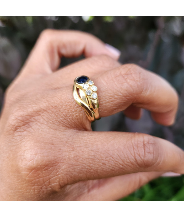 Sapphire and Diamond Serpent Ring in 18k Yellow Gold