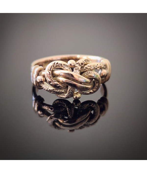 Edwardian Lover’s Knot Ring in 9K Warm Yellow Gold