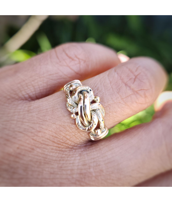 Edwardian Lover’s Knot Ring in 9K Warm Yellow Gold
