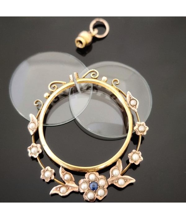 Edwardian Double-Sided Photo Locket in 9K Yellow Gold Edwardian Double-Sided Photo Locket in 9K Yellow Gold