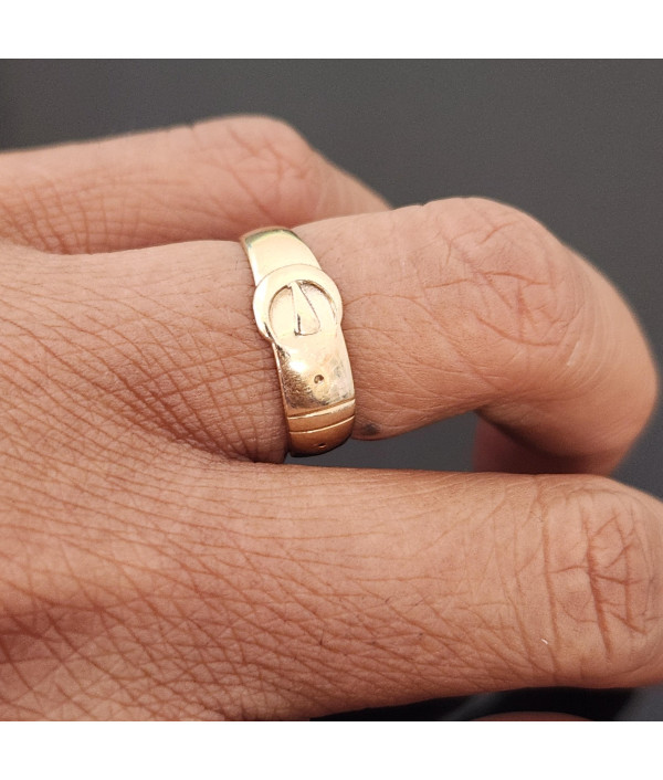 1960s Buckle Ring in 9K Yellow Gold 1960s Buckle Ring in 9K Yellow Gold