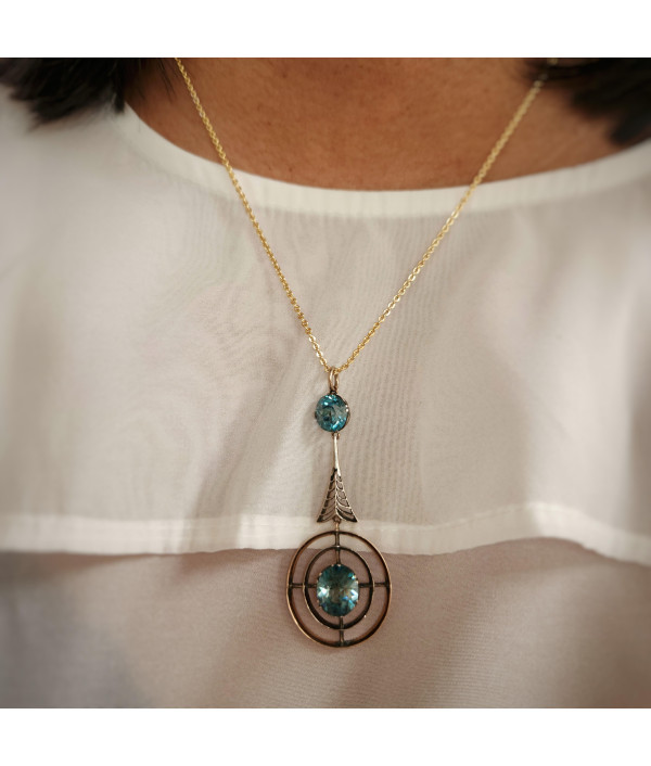 Edwardian Silver & 9ct Gold Blue Zircon Target Pendant – c.1900-1915 Edwardian Silver & 9ct Gold Blue Zircon Target Pendant – c.1900-1915