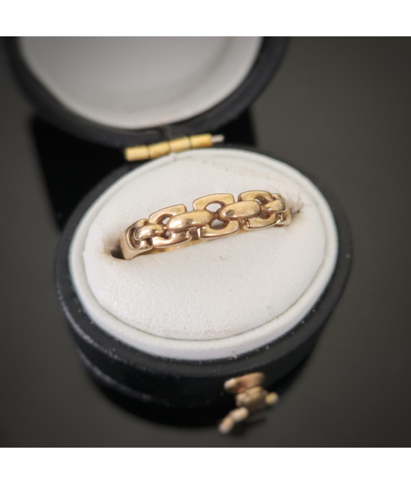 Chain Link Stacker Ring in 9K Yellow Gol...
