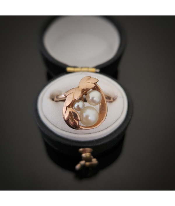 Pearl Cluster Ring In 9k Yellow Gold Pearl Cluster Ring In 9k Yellow Gold