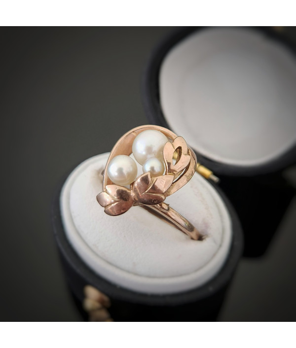 Pearl Cluster Ring In 9k Yellow Gold Pearl Cluster Ring In 9k Yellow Gold