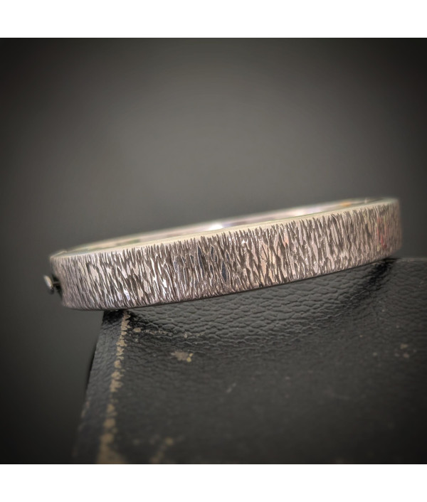 Vintage Textured Sterling Silver Bangle ...
