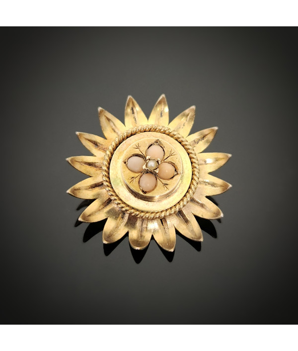 Edwardian Coral and Pearl Flower Brooch in 18K Gold Edwardian Coral and Pearl Flower Brooch in 18K Gold