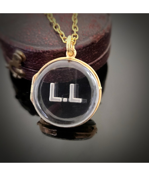 Edwardian Bevelled Rock Crystal Photo Locket in 14k Gold Edwardian Bevelled Rock Crystal Photo Locket in 14k Gold