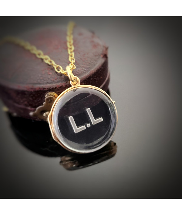 Edwardian Bevelled Rock Crystal Photo Locket in 14k Gold Edwardian Bevelled Rock Crystal Photo Locket in 14k Gold